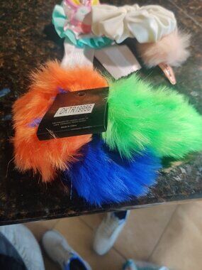 Hot Topic pony tail holders New